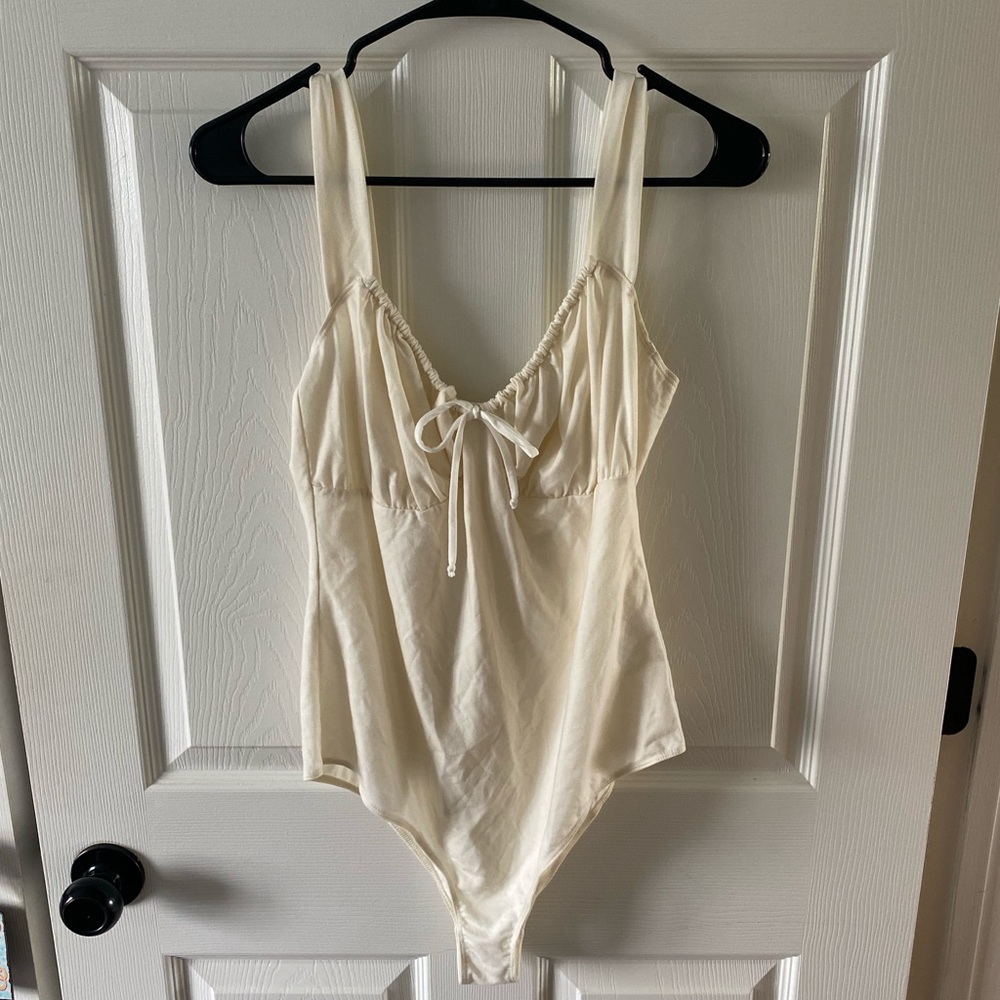 Reformation jeans cream size xl bodysuit